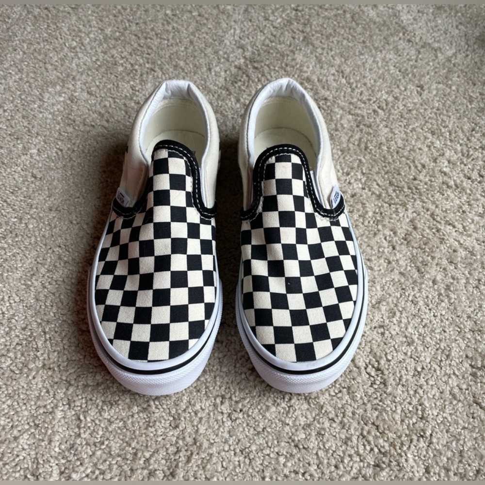 Vans Checker Black/White Boys Slip On Shoes Size 1 NWOB